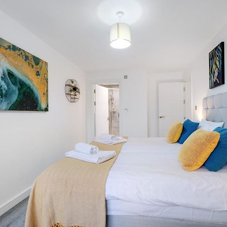 St Martins 2 Bedroom Apartments In Ruislip By 360 Stays المظهر الخارجي الصورة