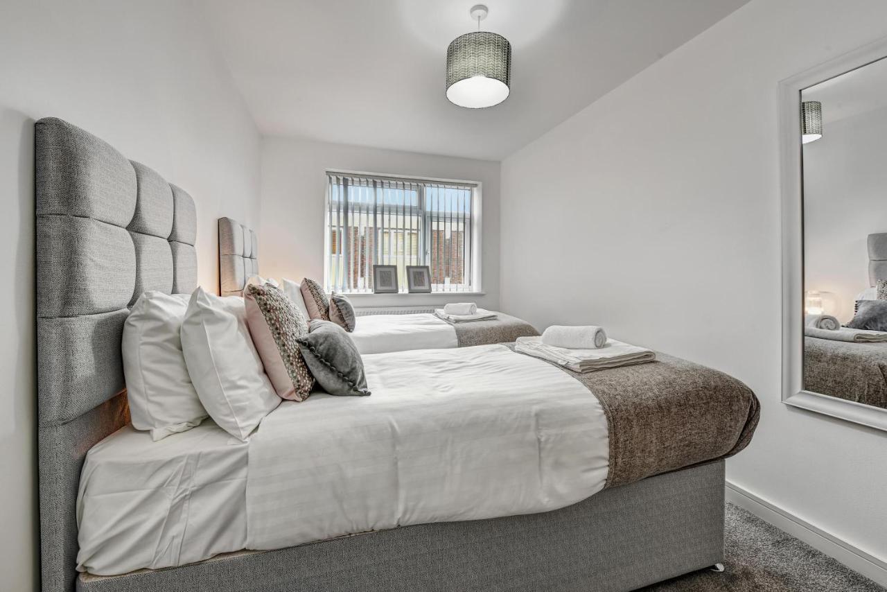 St Martins 2 Bedroom Apartments In Ruislip By 360 Stays المظهر الخارجي الصورة
