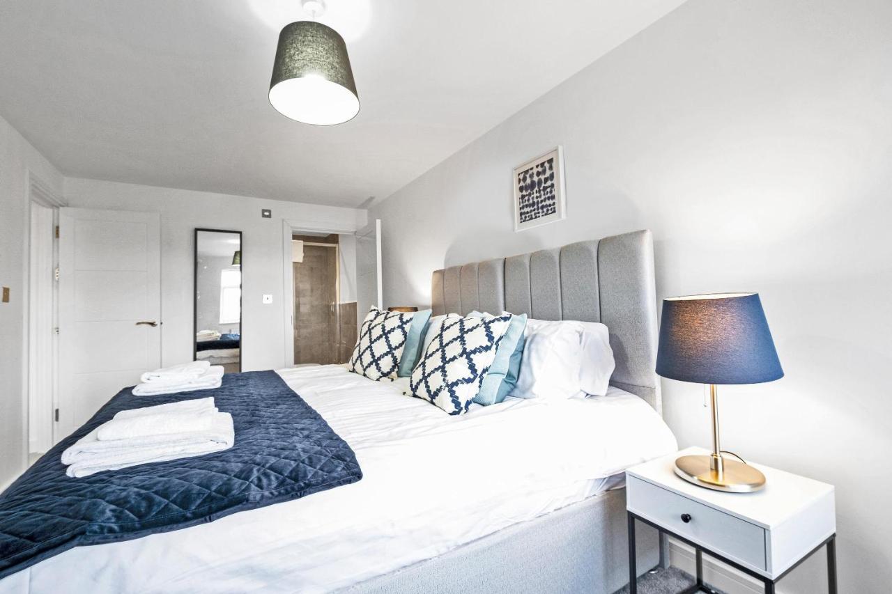 St Martins 2 Bedroom Apartments In Ruislip By 360 Stays المظهر الخارجي الصورة
