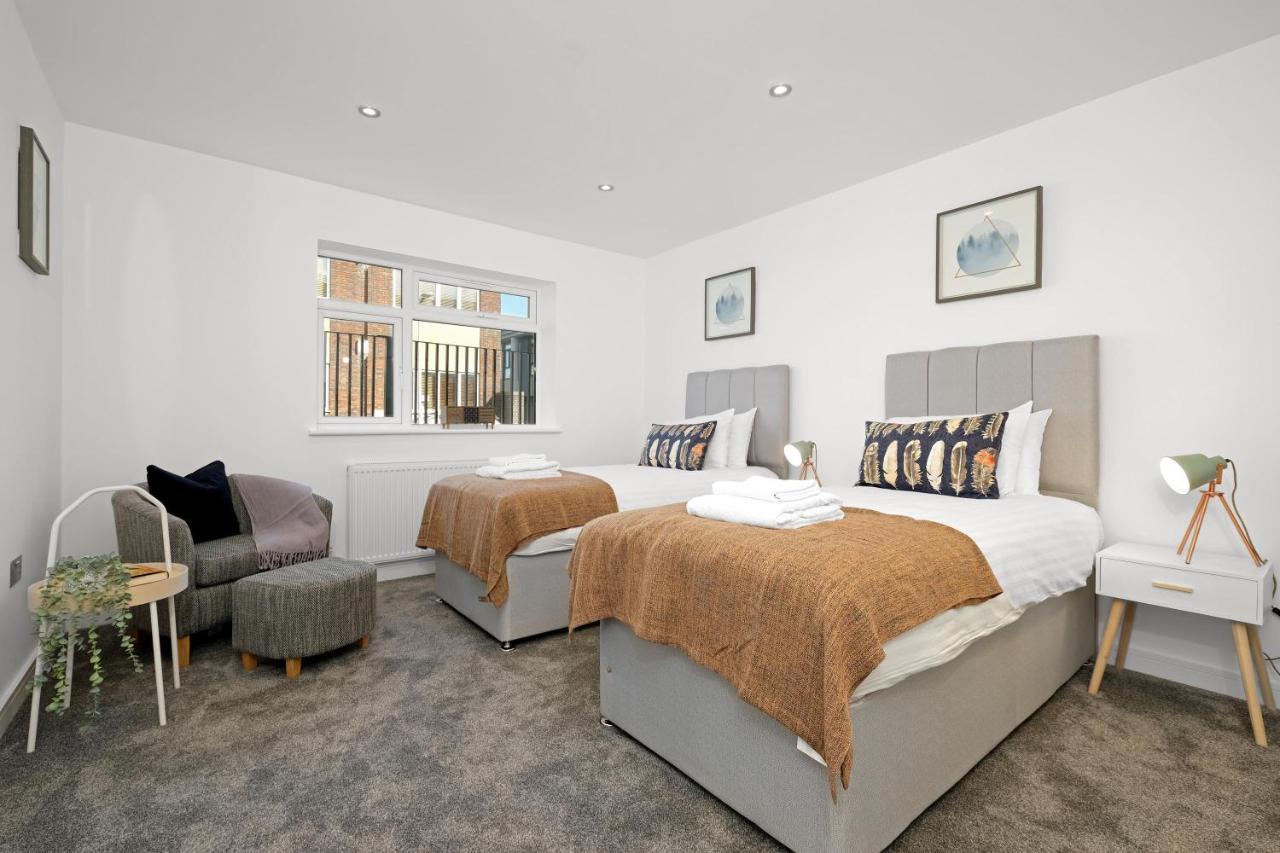 St Martins 2 Bedroom Apartments In Ruislip By 360 Stays المظهر الخارجي الصورة