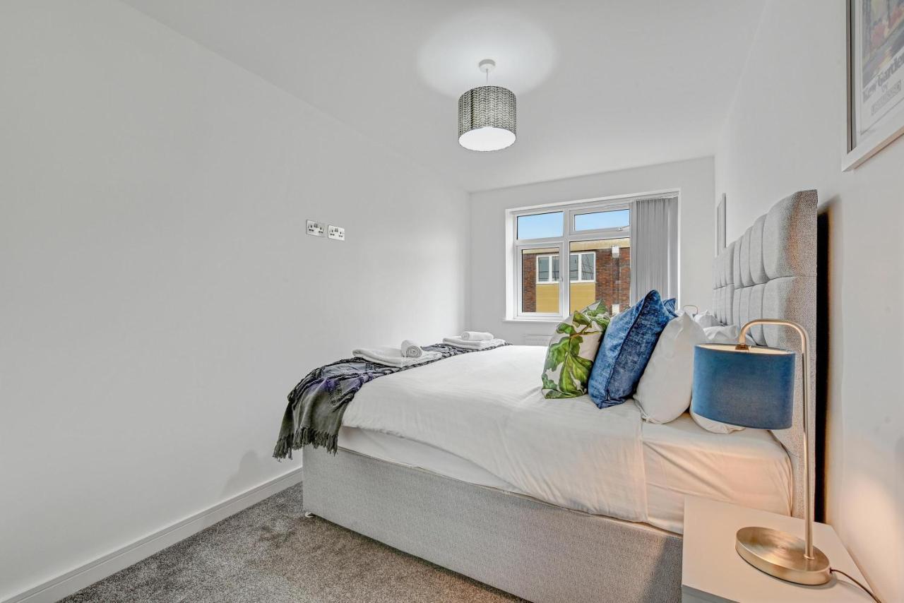 St Martins 2 Bedroom Apartments In Ruislip By 360 Stays المظهر الخارجي الصورة