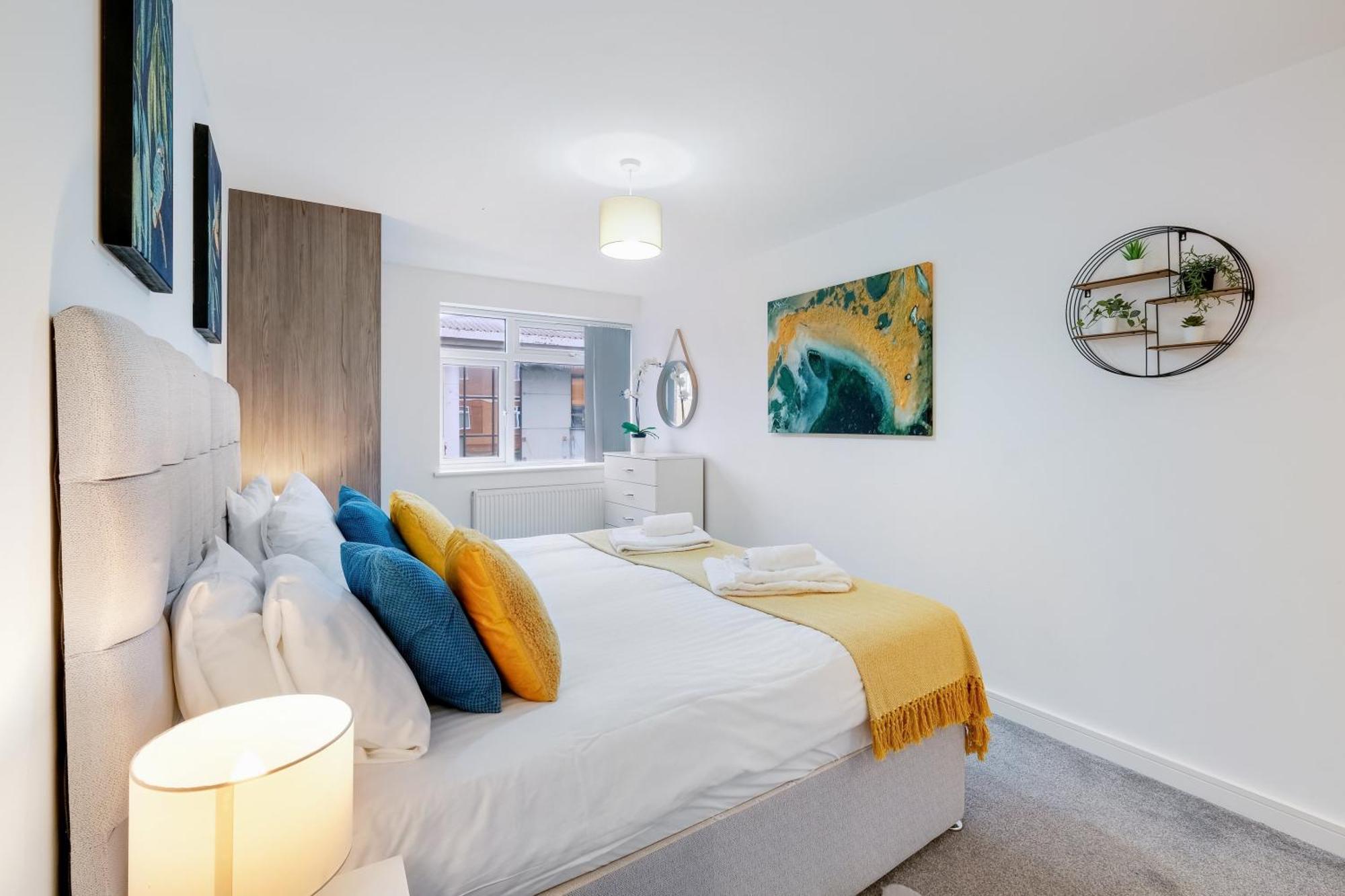 St Martins 2 Bedroom Apartments In Ruislip By 360 Stays المظهر الخارجي الصورة