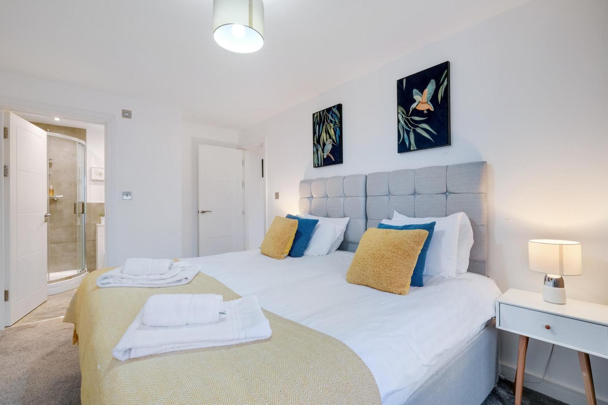 St Martins 2 Bedroom Apartments In Ruislip By 360 Stays المظهر الخارجي الصورة