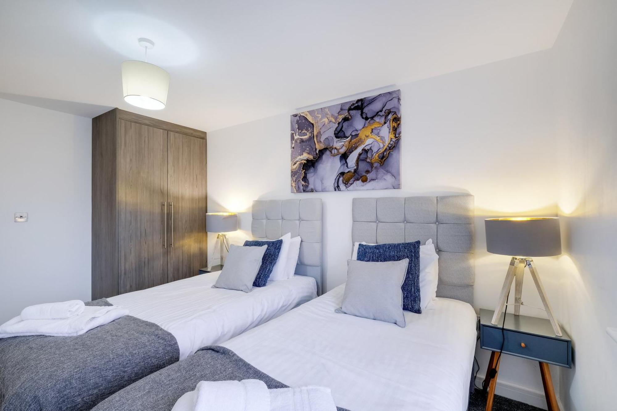 St Martins 2 Bedroom Apartments In Ruislip By 360 Stays المظهر الخارجي الصورة