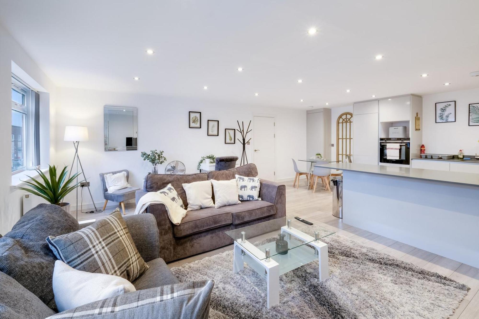 St Martins 2 Bedroom Apartments In Ruislip By 360 Stays المظهر الخارجي الصورة